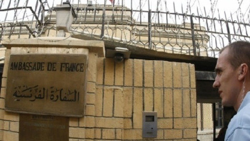 مبعوث فرنسا يلتقي ناشطي المجتمع المدني السوري في دمشق |صور