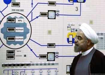 التردد المحسوب: ورقة تحليلية في محددات الموقف الروسي من الصراع الإيراني-الإسرائيلي