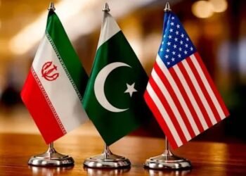 إسلام آباد أو هندسة التأجيل: حين تُهدَّأ المواجهة بين واشنطن وطهران وتُترك الجبهات الموازية مفتوحة