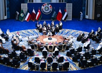 دول الخليج تحذر من سيناريوهات مقلقة جراء الهجوم الإسرائيلي على إيران