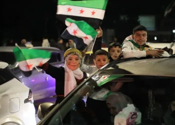 إعادة اللاجئين السوريين بعد سقوط الأسد… طموح سياسي يهدد الاقتصاد الألماني