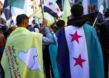 الإجماع الكردي السوري على الفيدرالية: تحليل للتقارب السياسي وتحديات ما بعد الأسد