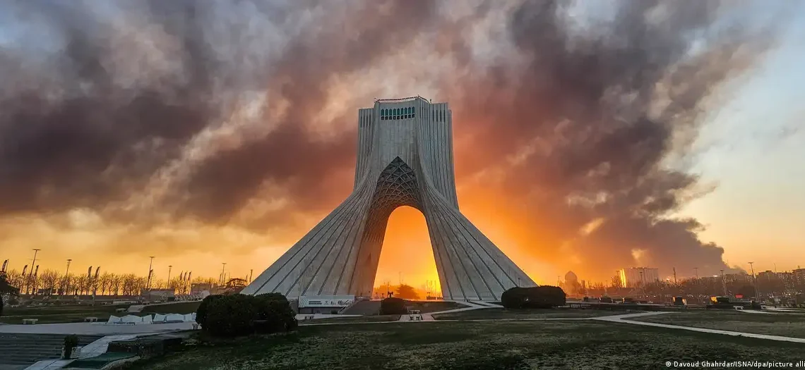 امتصاص الصدمة أم استدراج الاستنزاف؟