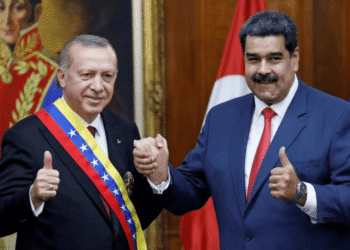  هندسة النفوذ من الهامش: كيف توسّع تركيا مجال مناورتها في اشتباك واشنطن–كاراكاس؟