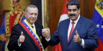  هندسة النفوذ من الهامش: كيف توسّع تركيا مجال مناورتها في اشتباك واشنطن–كاراكاس؟