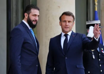 في أول زيارة رسمية إلى فرنسا: مؤتمر مشترك بين الرئيس السوري أحمد الشرع والرئيس الفرنسي ماكرون يؤكد على دعم الاستقرار وإعادة الإعمار في سوريا