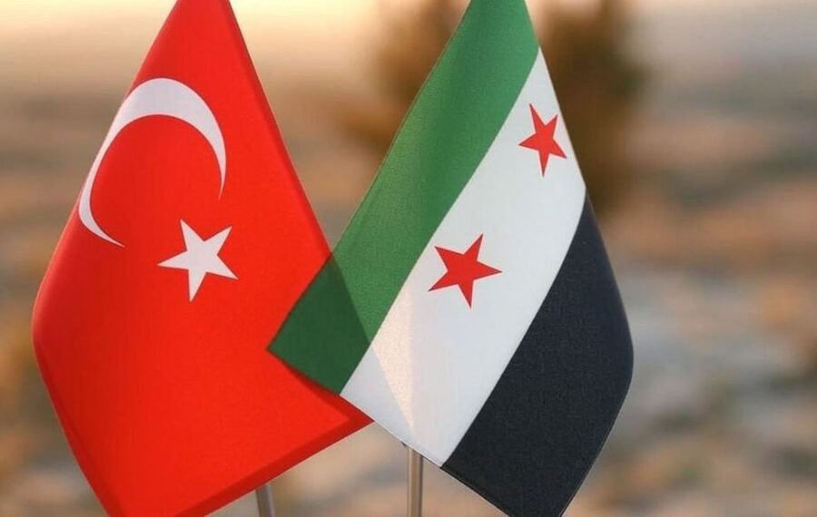 لم تتأسس الحدود التركية–السورية على تطور طبيعي لعلاقات جوار مستقرة، بل تشكّلت في سياق ترتيبات دولية أغلقت فضاءً جغرافياً كان متداخلاً إدارياً واقتصادياً واجتماعياً على امتداد قرون